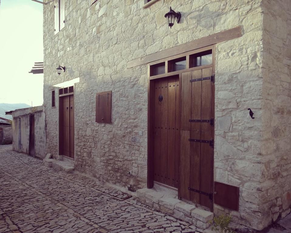 Corner Cottage Lania Esterno foto